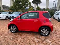 Toyota IQ 1.0 CC 