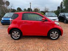 Toyota IQ 1.0 CC 